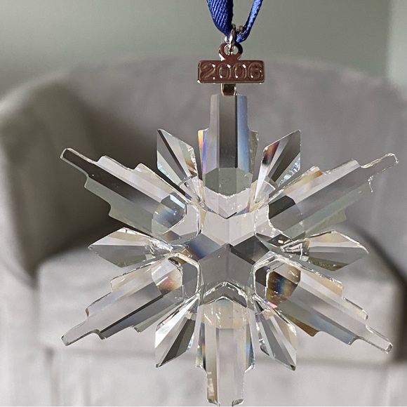 Swarovski Crystal 2006 snowflake Christmas ornament with COA and box - Picture 3 of 9